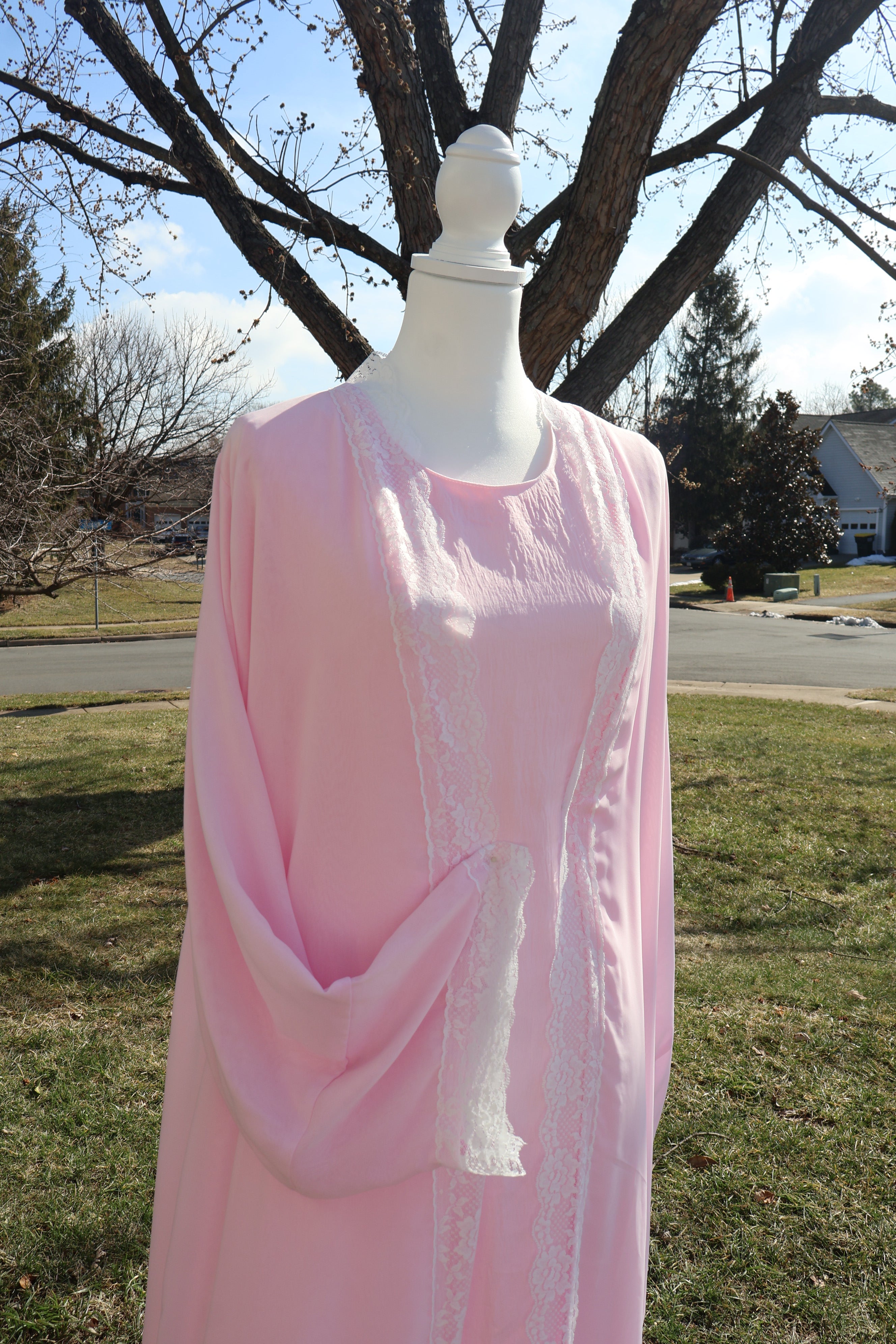 Chiffon Dentelle Abaya- Pink