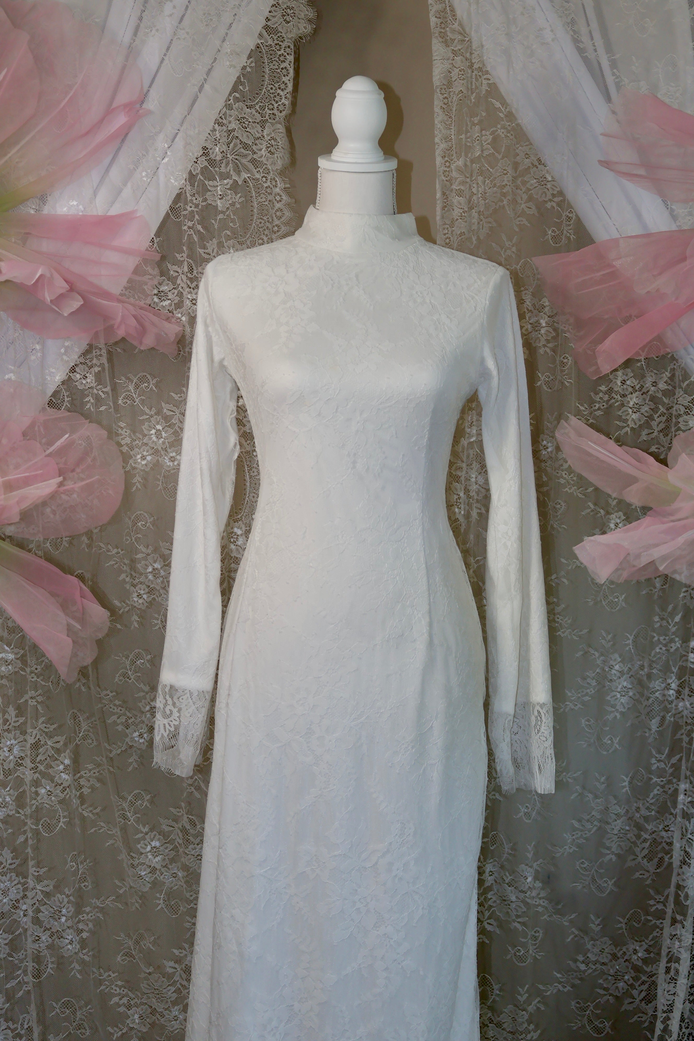 Lily Lace Dress