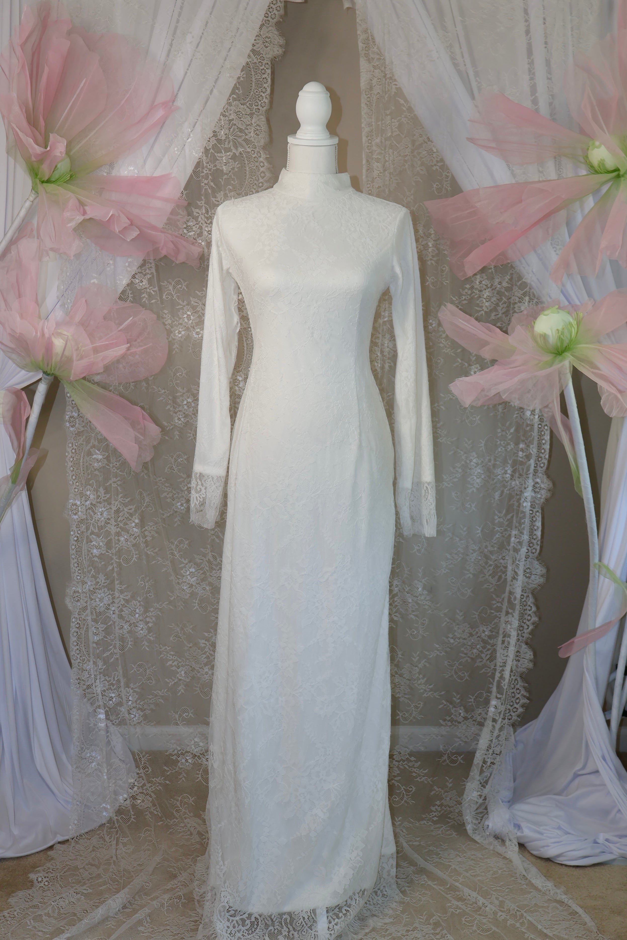 Lily Lace Dress