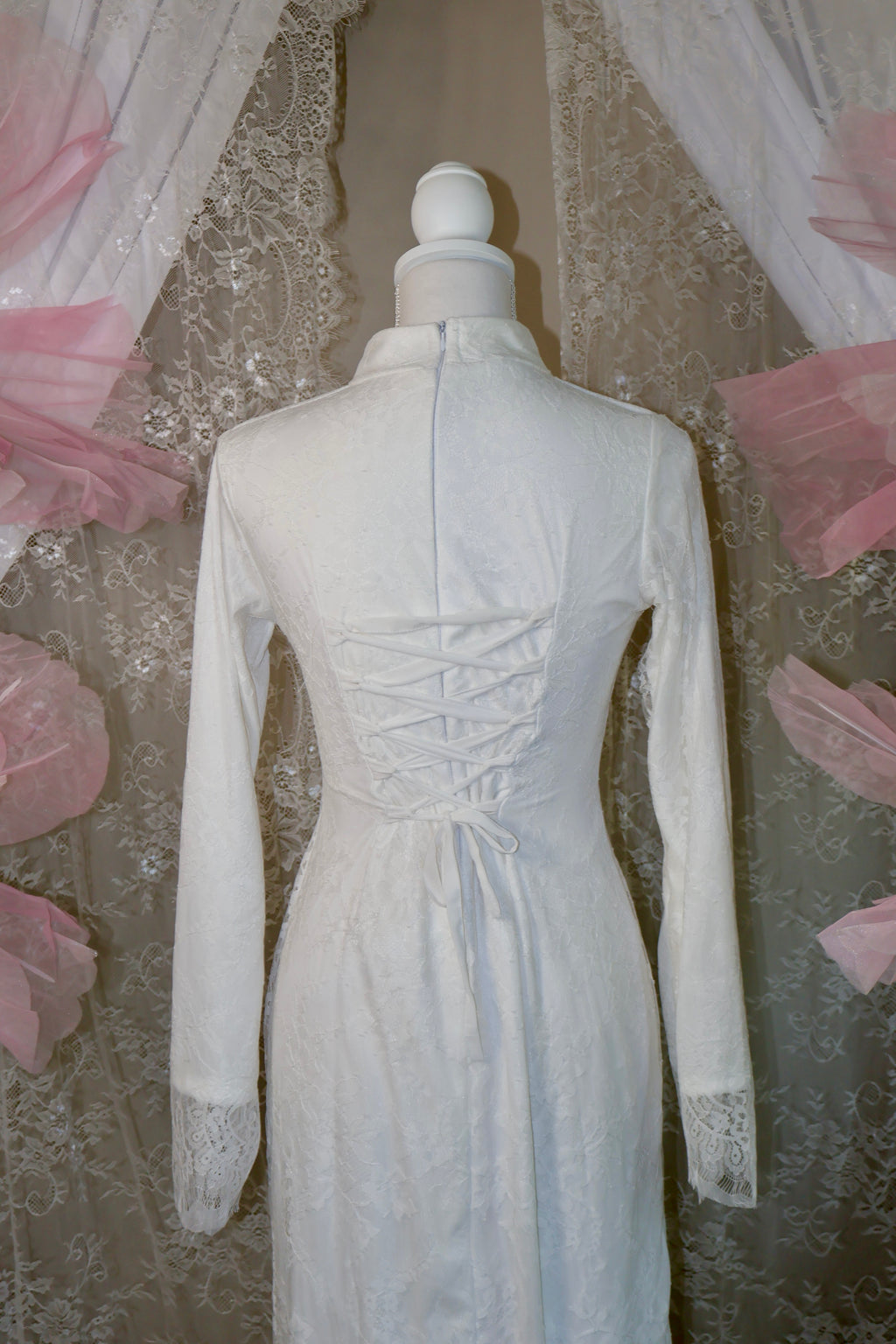 Lily Lace Dress