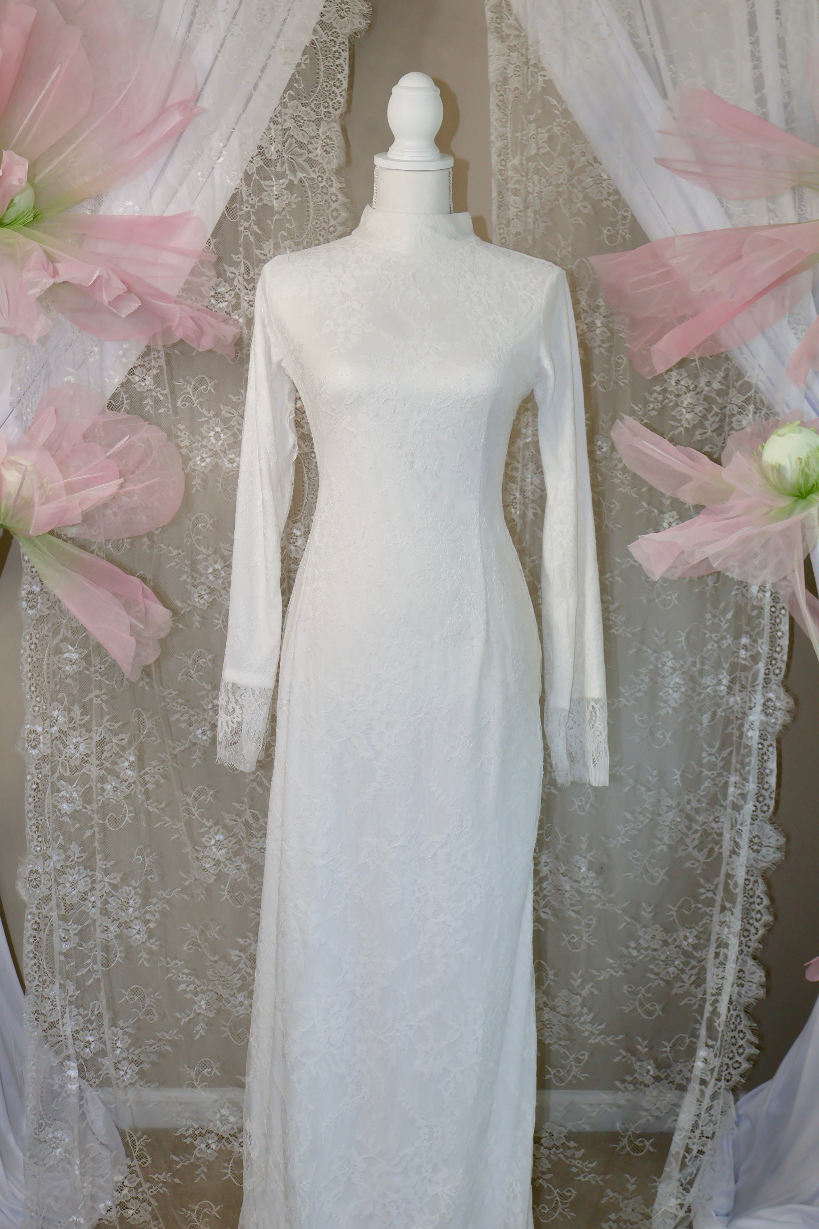 Lily Lace Dress